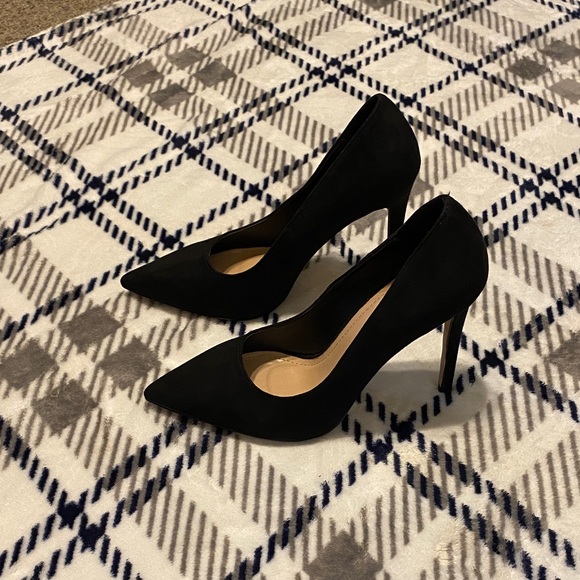 PrettyLittleThing Classic Black Heels - Picture 3 of 5